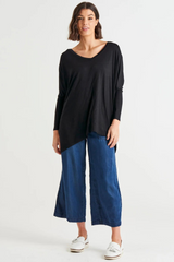 Betty Basics | Kyoto V-Neck Loose Stretchy Basic Tee - Black