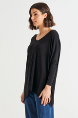 Betty Basics | Kyoto V-Neck Loose Stretchy Basic Tee - Black