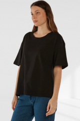 Riley Tee - Black | Betty Basics