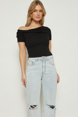 One shoulder twisted detail - black