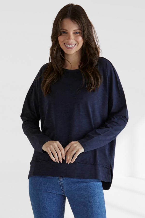 Roxette Tee - Dark Blue | Betty Basics