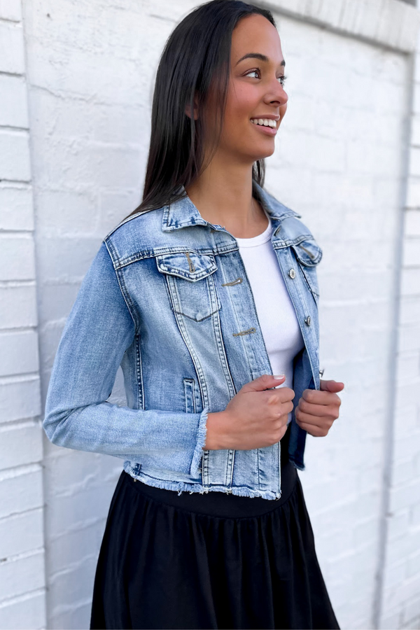 Frayed hem Denim Jacket