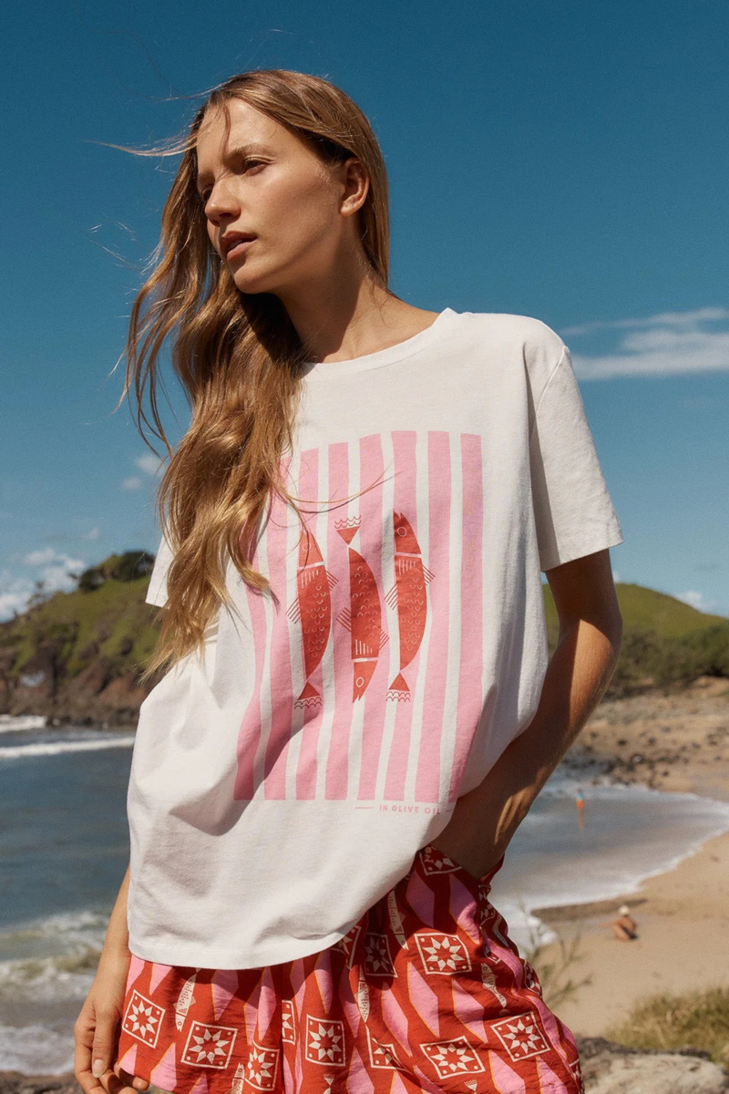 Ellia Crew Tee - Sardinia Print | Betty Basics