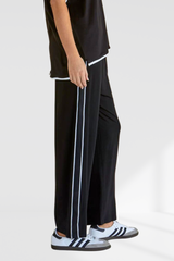 Evelyn Wide Leg Jogger - Black