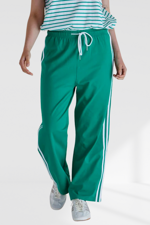 Nikki Relax Cotton Jogger - Green | Betty Basics
