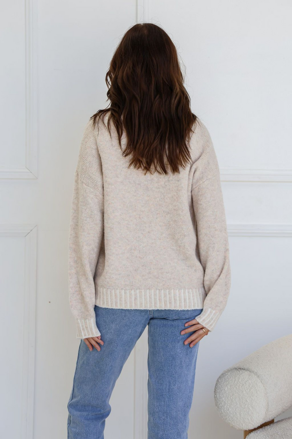 Miley knit - Blanket Stitch