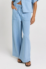 Saffra Relax Leg Jean - Medium Wash