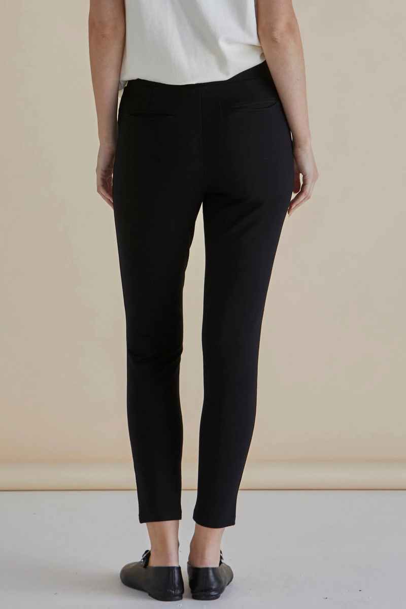 Gwen Ponte Legging - Black
