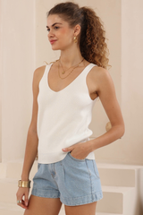 Emma light weight knit- white