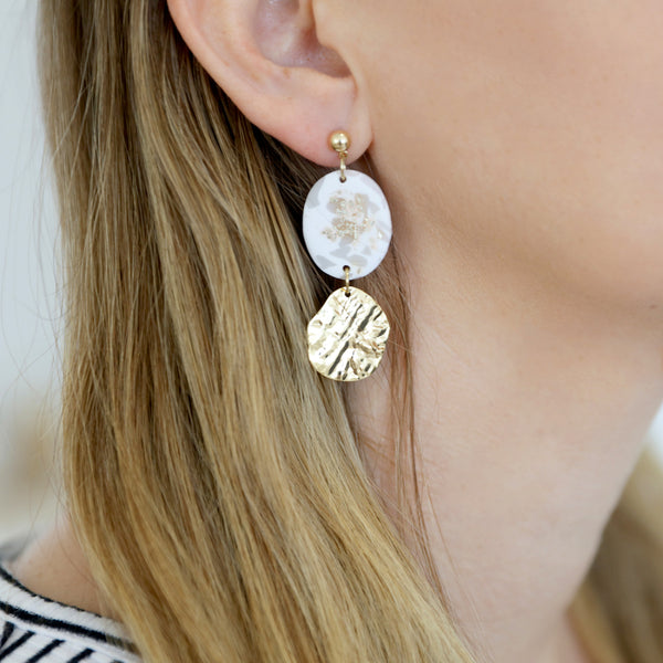 Light Shimmer Oval Earrings