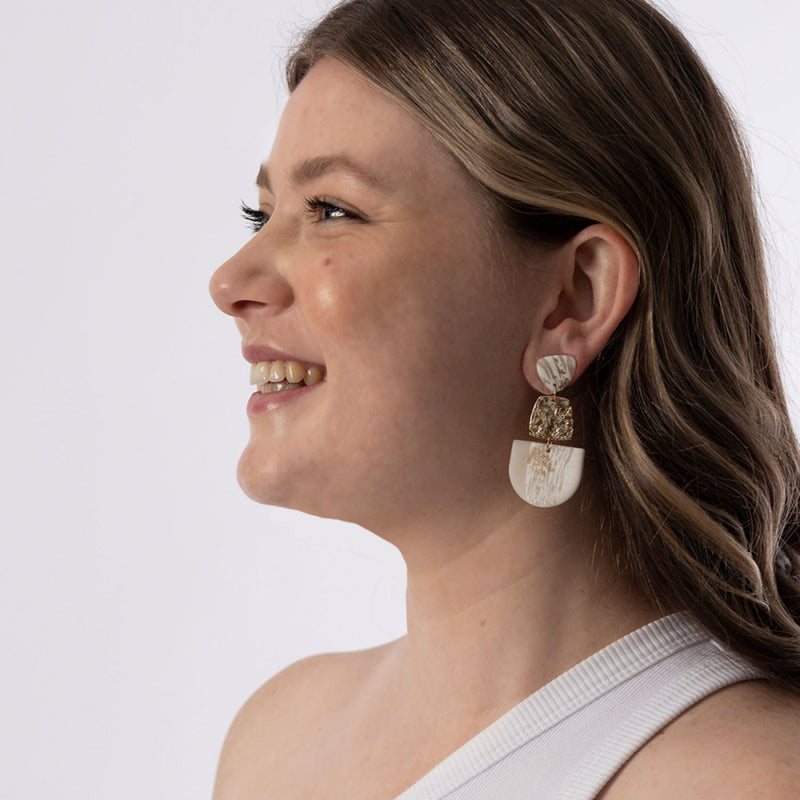 Kiki light shimmer earrings